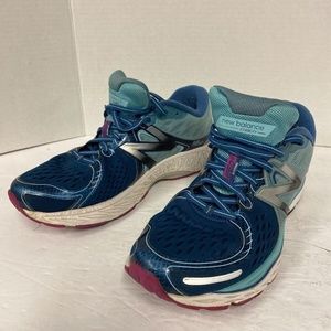 Women's New Balance W1260v6 Running Shoe Sz 11